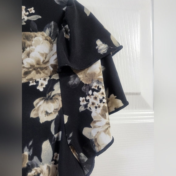 Atlier 29 Floral Black Women's Top Size M - Picture 3 of 8